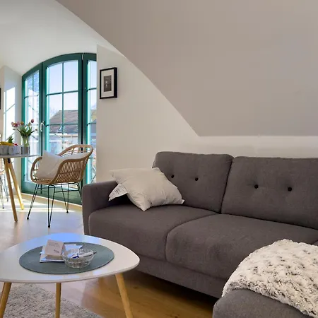 Apartment Haus Am Kleinen Hafen No. 2 *